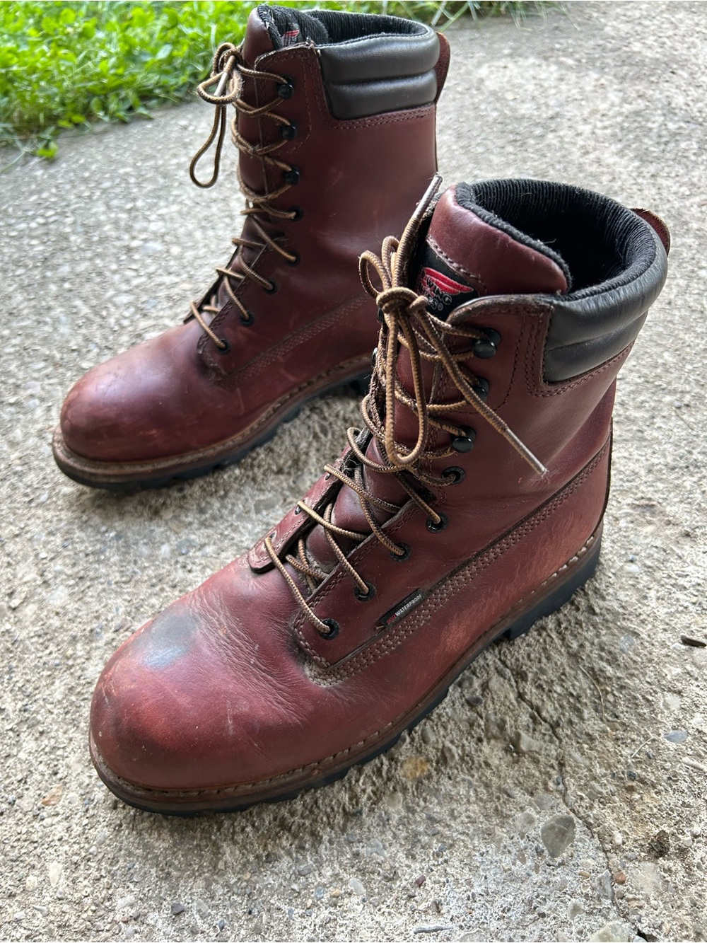 Red wing Work Boot Burgundy Leather Men's Lace-Up 10 EE